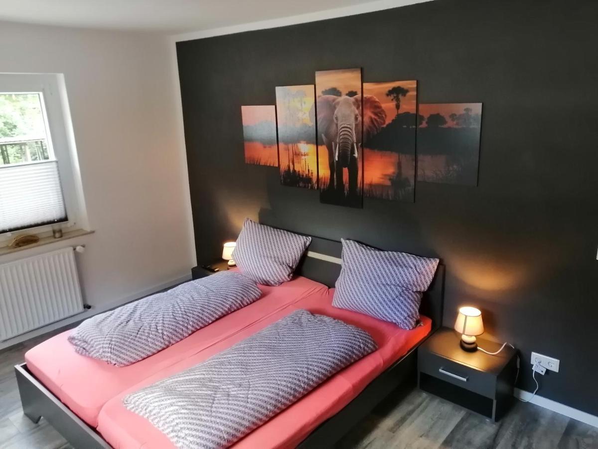 Apartment Am Felsen Zueschen Winterberg Esterno foto